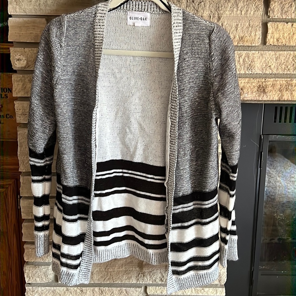 Olive+Oak Cardigan Size M